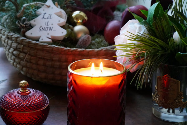 RED HERRINGBONE CANDLE in COCONUT BISCUIT fragrance