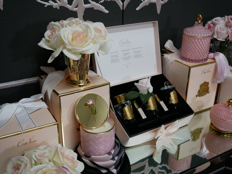 Cote Noire Seven Rose Bouquet in Pink Blush - Pink Box - Gold Vase - SMB20