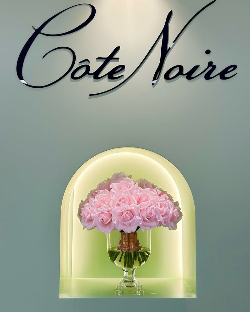 *SAMPLE* Cote Noire Versailles French Rose Bouquet - French Pink with Gold Badge - VRB06